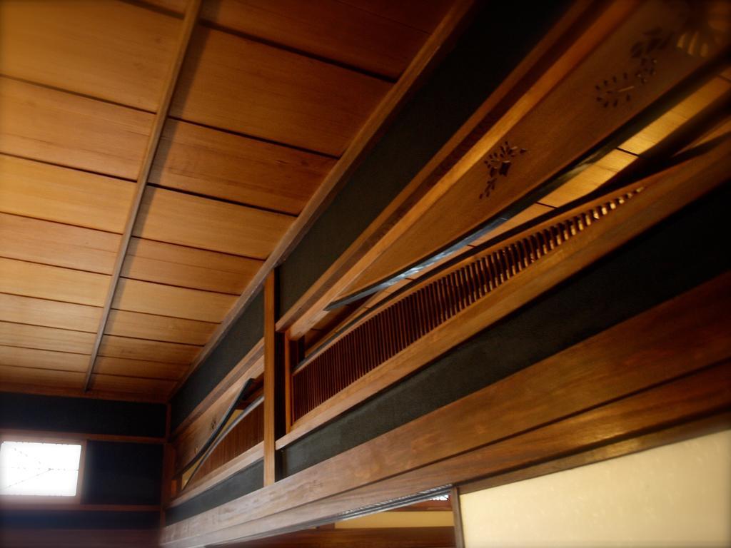 Tunnel Hostel Китакушу Стая снимка